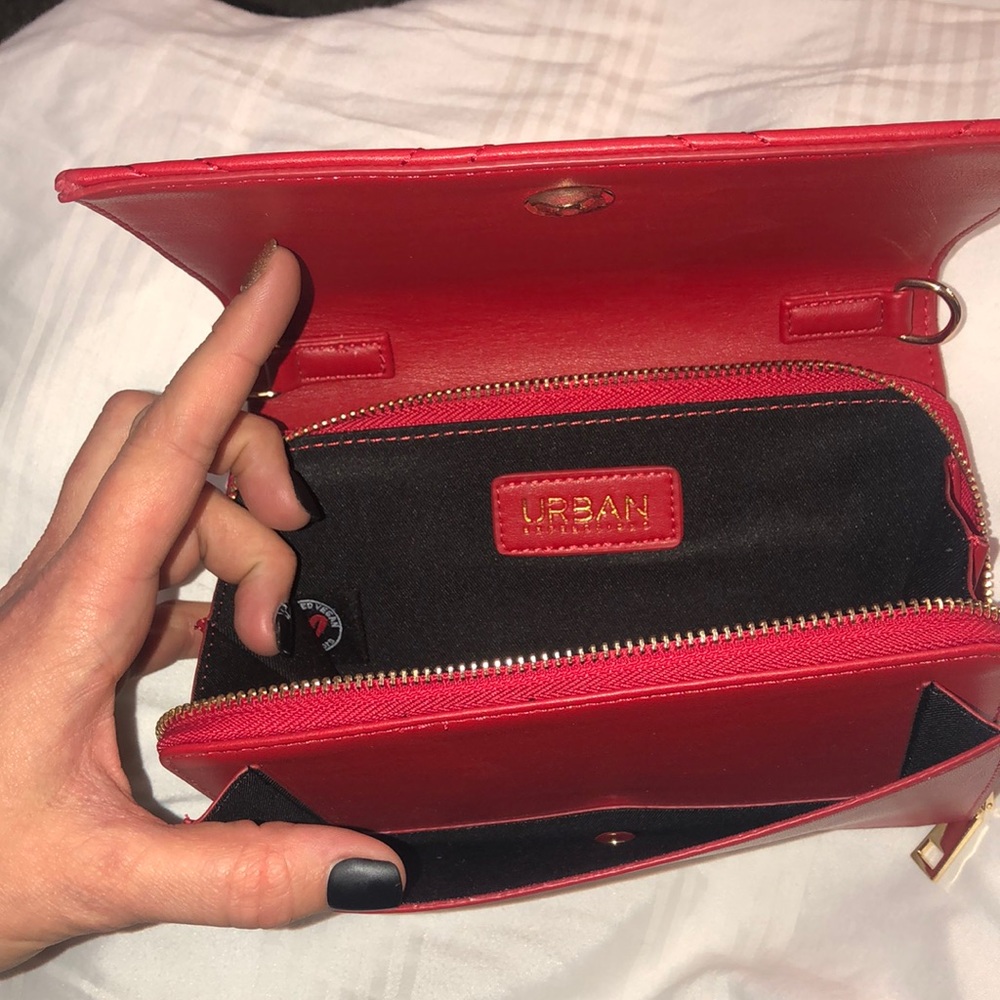 Purse/Wallet/Clutch - Picture 2 of 8